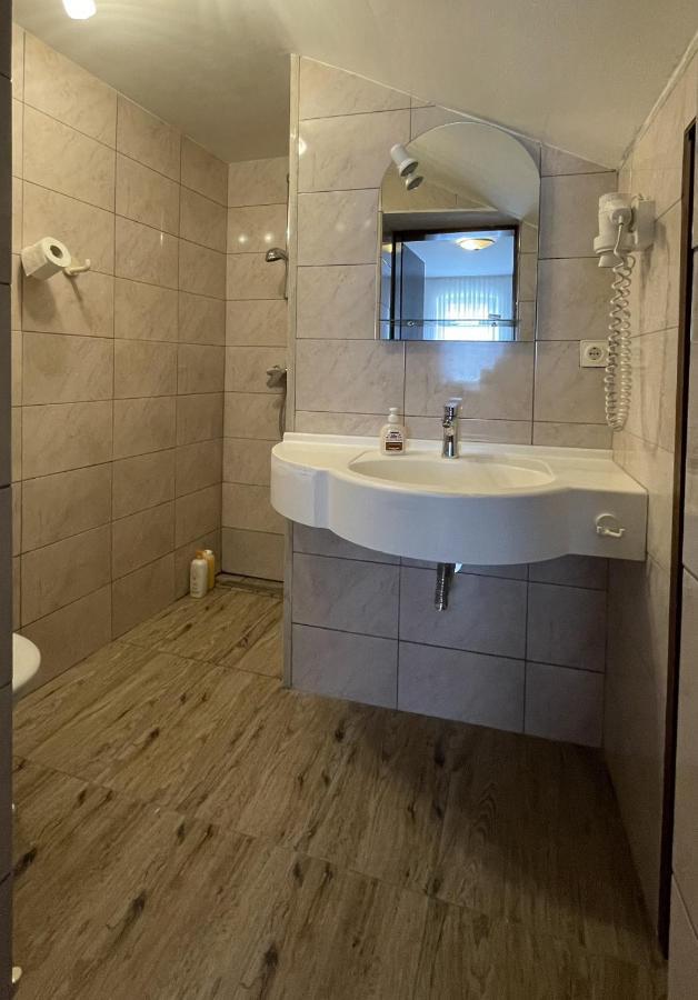 Z House Appartamento Sibiu Esterno foto