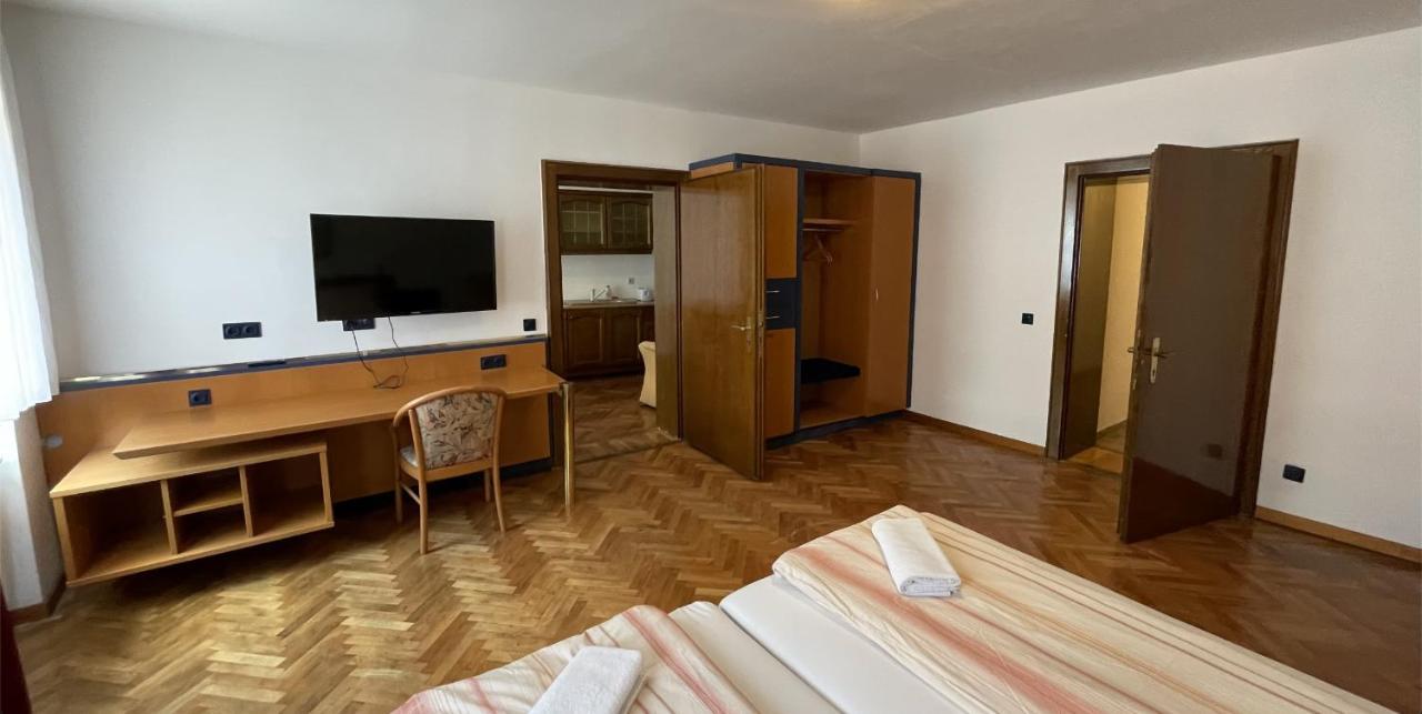 Z House Appartamento Sibiu Esterno foto